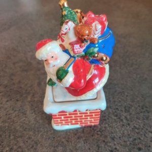 Christopher Radko 5" Midnight Delivery Salt and Pepper Set Santa in Chimney